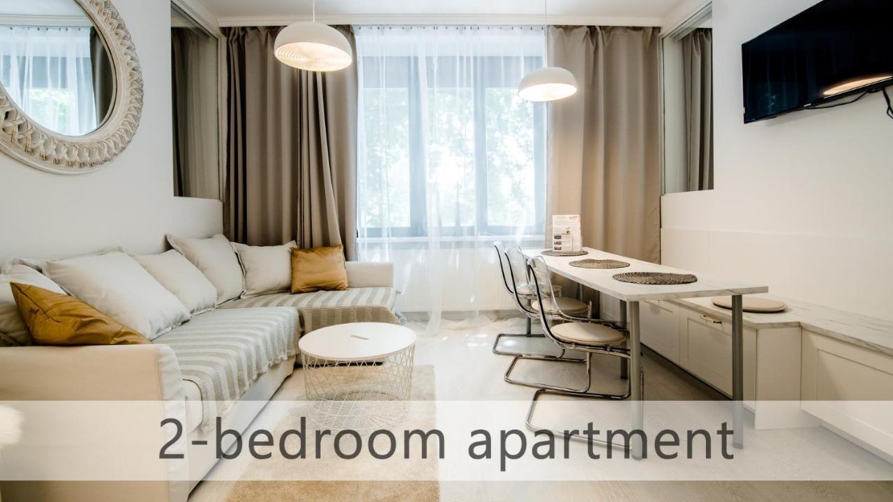 White Apartments With Ac By Kovee Братислава Экстерьер фото